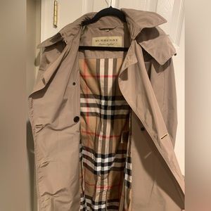 Burberry belted trench raincoat